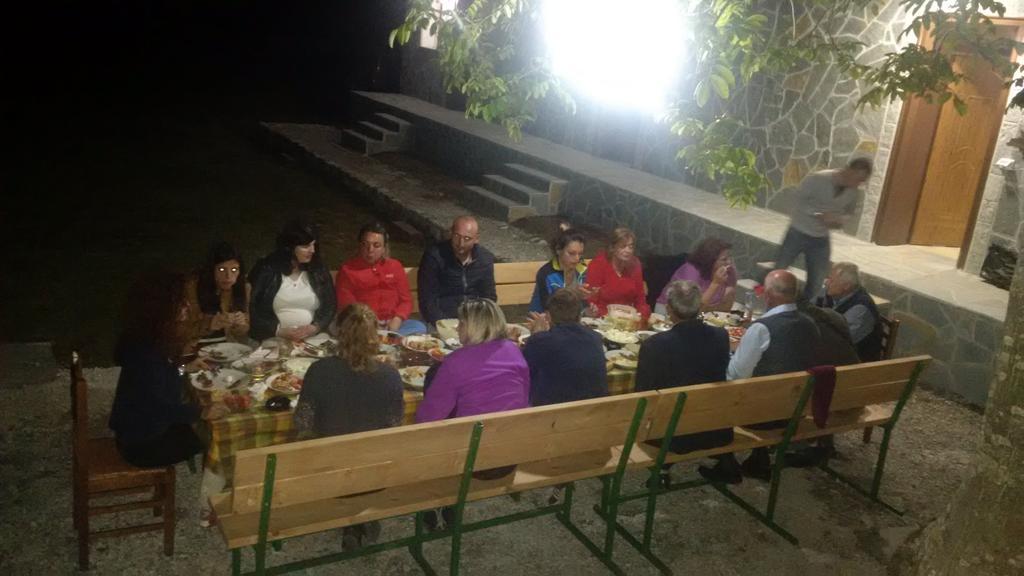 Вілла Buni Shqipes Теті Екстер'єр фото